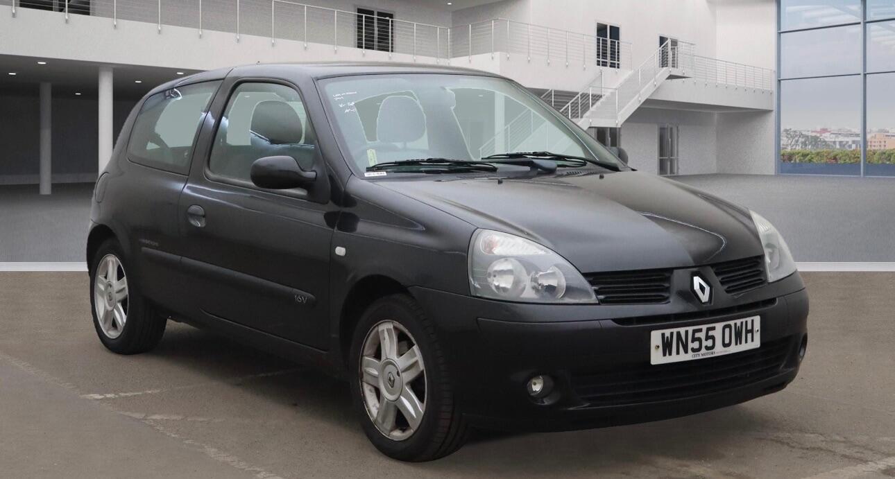 Used Renault Clio 2005 for sale - 76179729: Photo 1