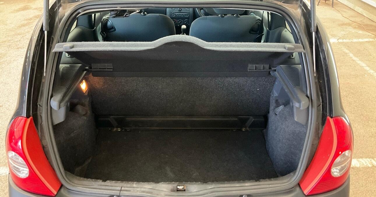 Used Renault Clio 2005 for sale - 76179729: Photo 10