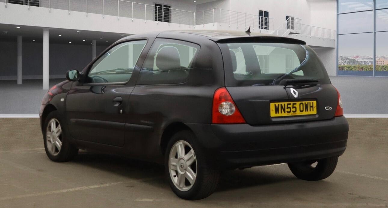 Used Renault Clio 2005 for sale - 76179729: Photo 3