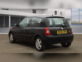 Used Renault Clio 2005 for sale - 76179729: Photo