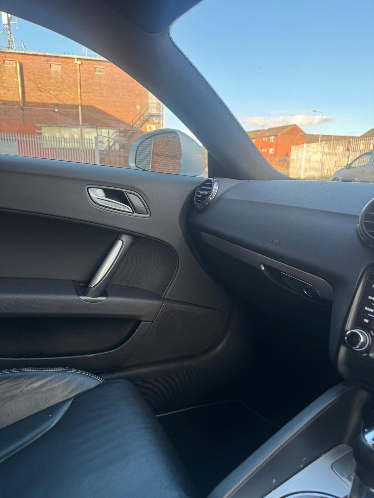 Used Audi TT 2009 for sale - 76121438: Photo 28