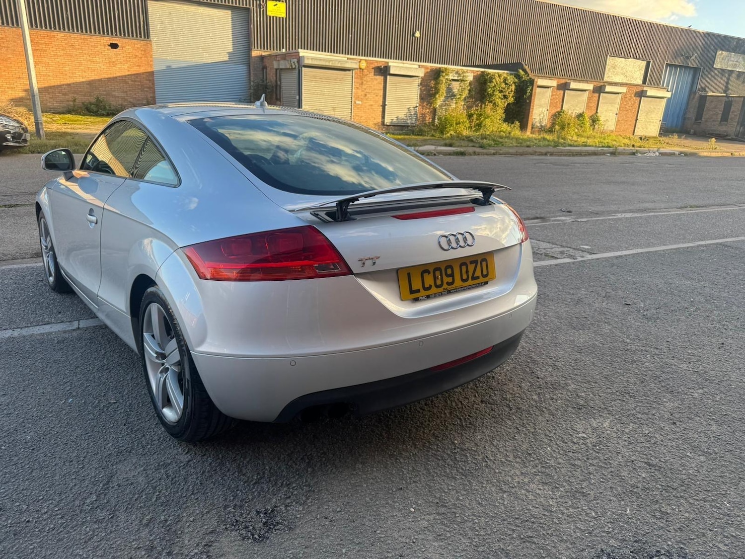 Used Audi TT 2009 for sale - 76121438: Photo 3