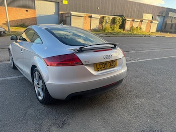 Used Audi TT 2009 for sale - 76121438: Photo