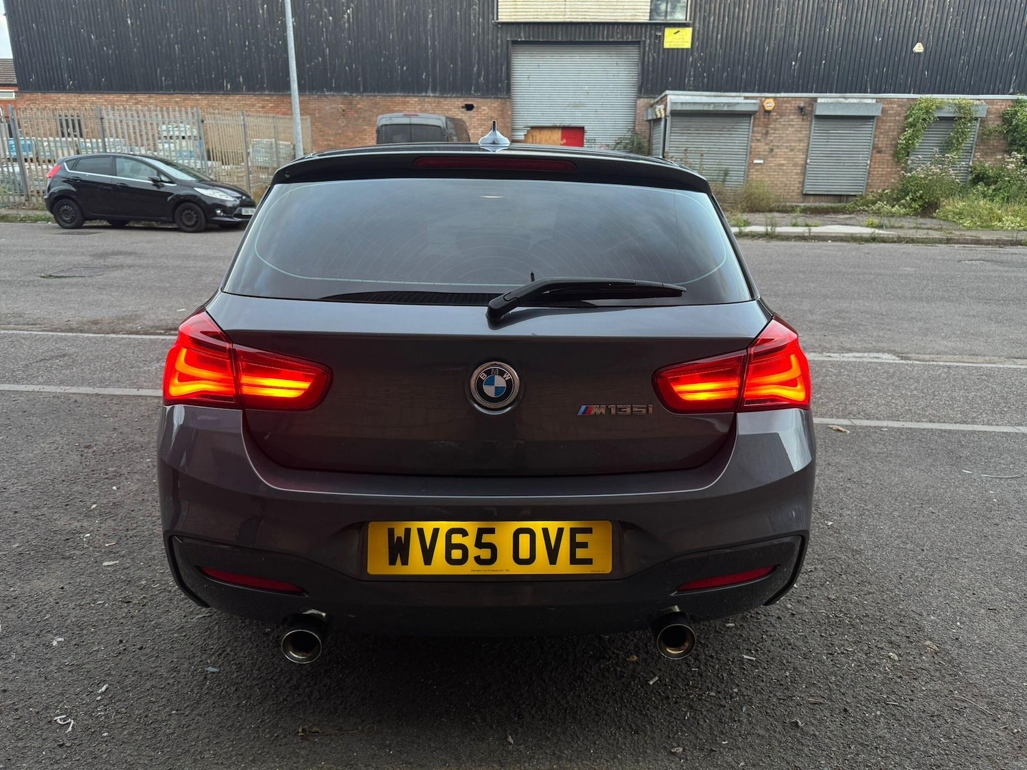 Vehicle 28