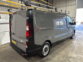 Used Vauxhall Vivaro 2017 for sale - 77592492: Photo