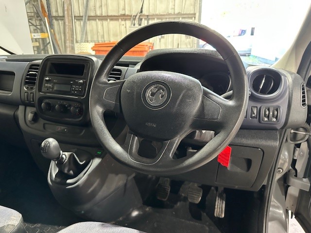Used Vauxhall Vivaro 2017 for sale - 77592492: Photo 5
