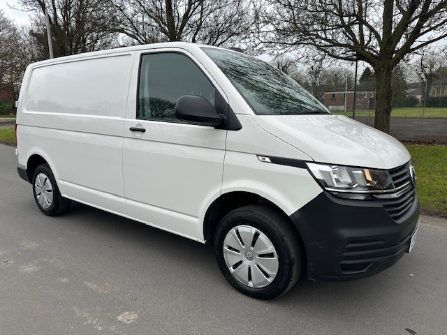 Used Volkswagen Transporter 2021 for sale - 76393801: Photo 1