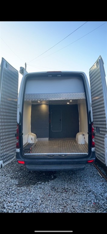 Used Volkswagen Crafter 2013 for sale - 76302559: Photo 2
