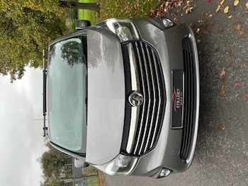 Used Vauxhall Vivaro 2017 for sale - 76344270: Photo