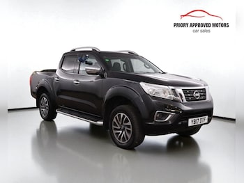 Used Nissan Navara 2017 for sale - 76469842: Photo