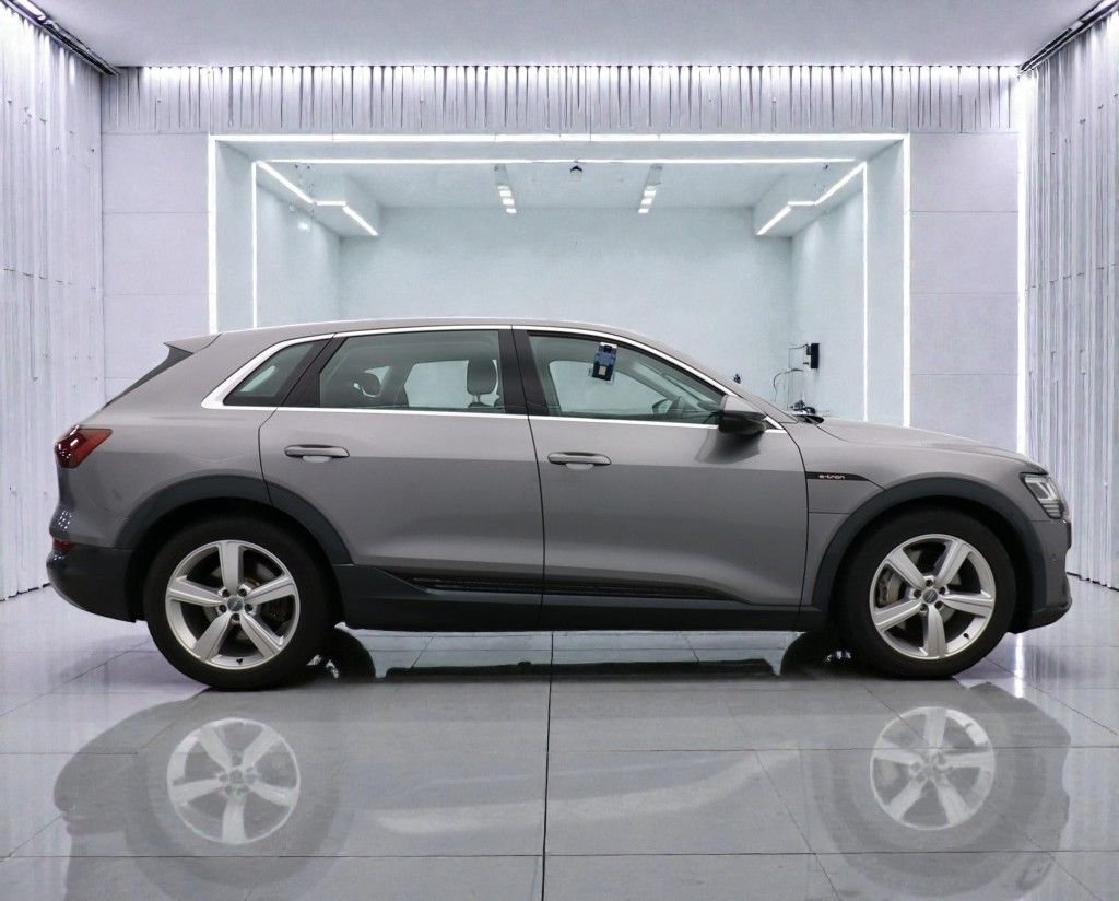 Used Audi e-tron 2020 for sale - 76792337: Photo 13