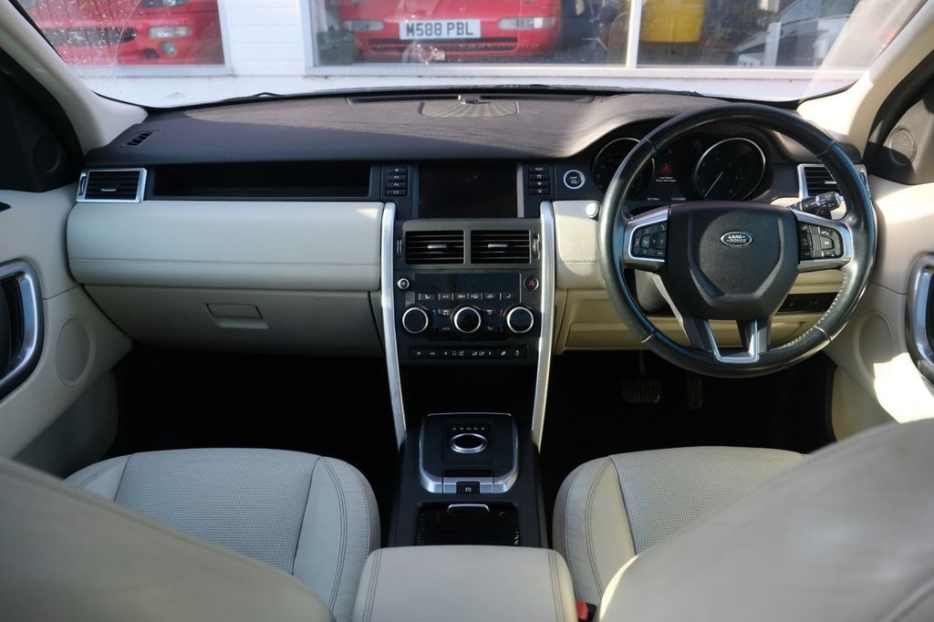 Used Land Rover Discovery Sport 2017 for sale - 76792316: Photo 13