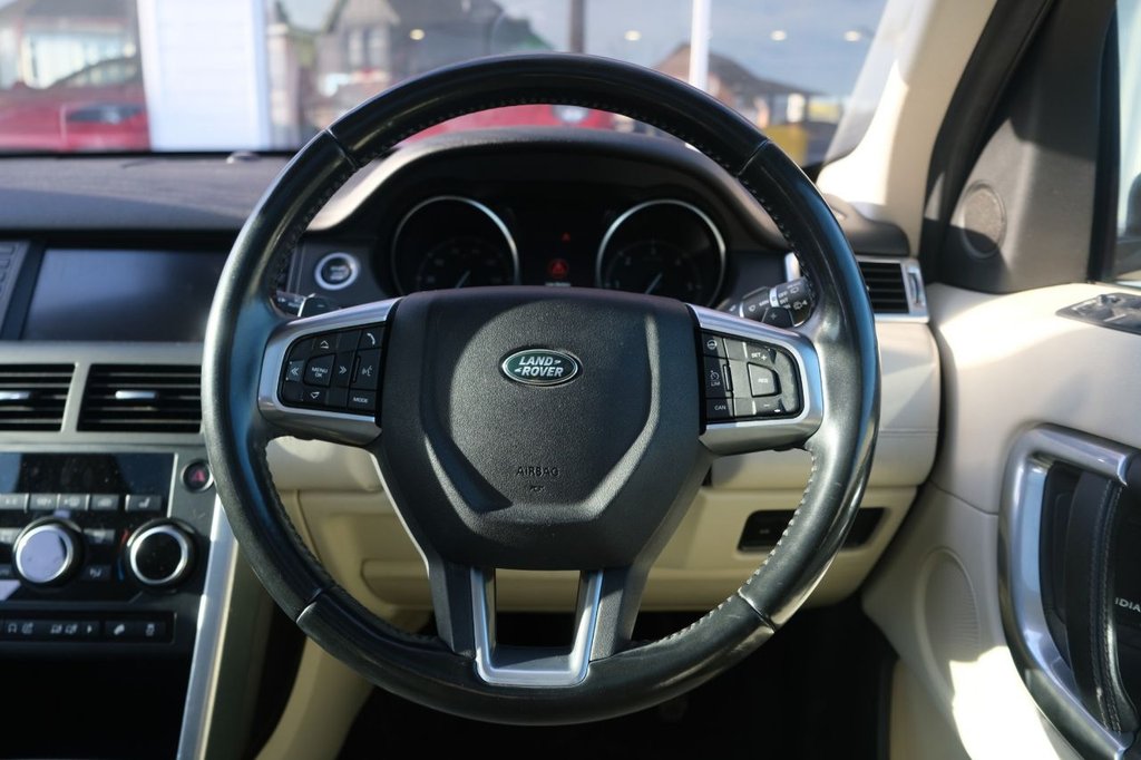 Used Land Rover Discovery Sport 2017 for sale - 76792316: Photo 14