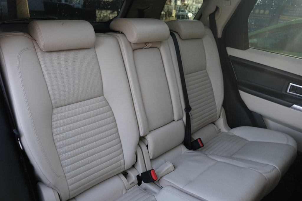 Used Land Rover Discovery Sport 2017 for sale - 76792316: Photo 17