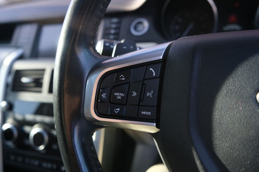 Used Land Rover Discovery Sport 2017 for sale - 76792316: Photo 20