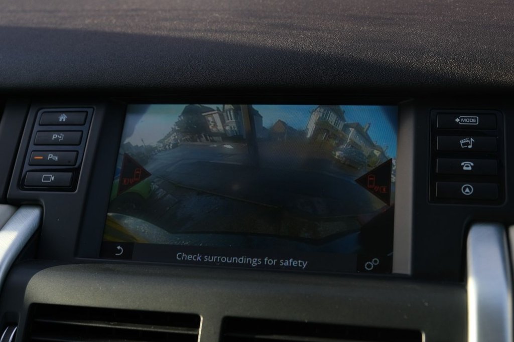 Used Land Rover Discovery Sport 2017 for sale - 76792316: Photo 25