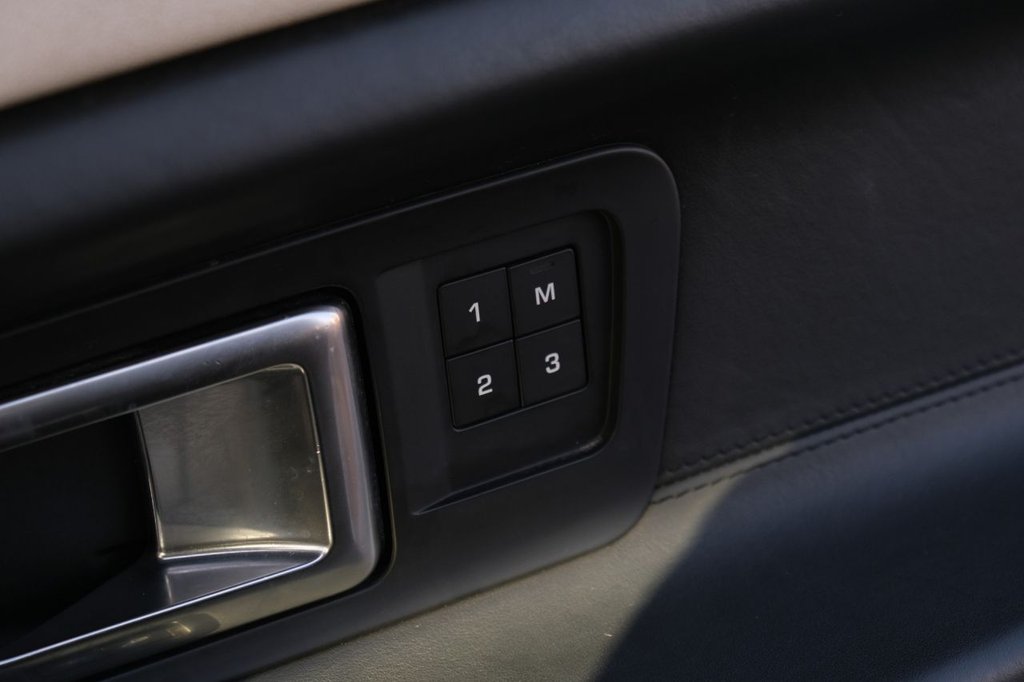 Used Land Rover Discovery Sport 2017 for sale - 76792316: Photo 31