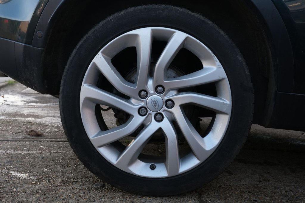 Used Land Rover Discovery Sport 2017 for sale - 76792316: Photo 7