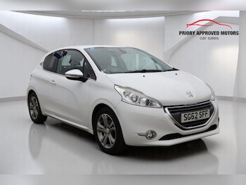 Used Peugeot 208 2012 for sale - 76469941: Photo