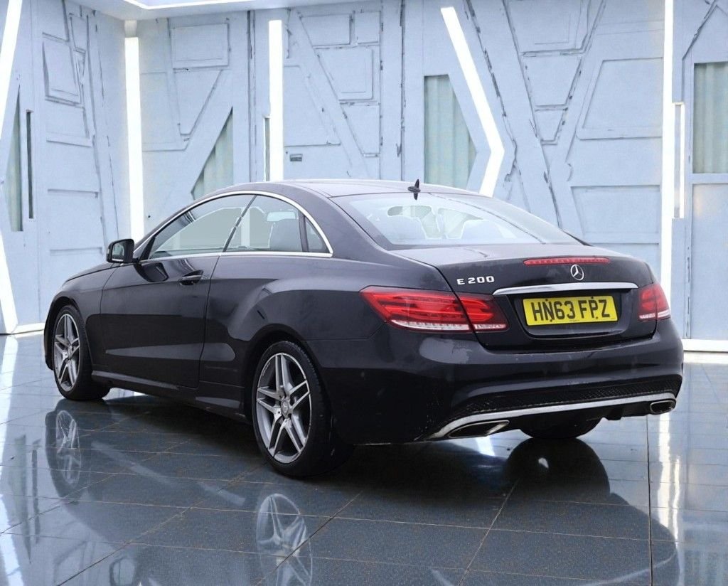 Used Mercedes-Benz E Class 2013 for sale - 76792323: Photo 10