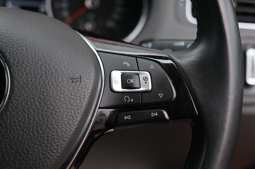 Used Volkswagen Polo 2015 for sale - 76470022: Photo 20