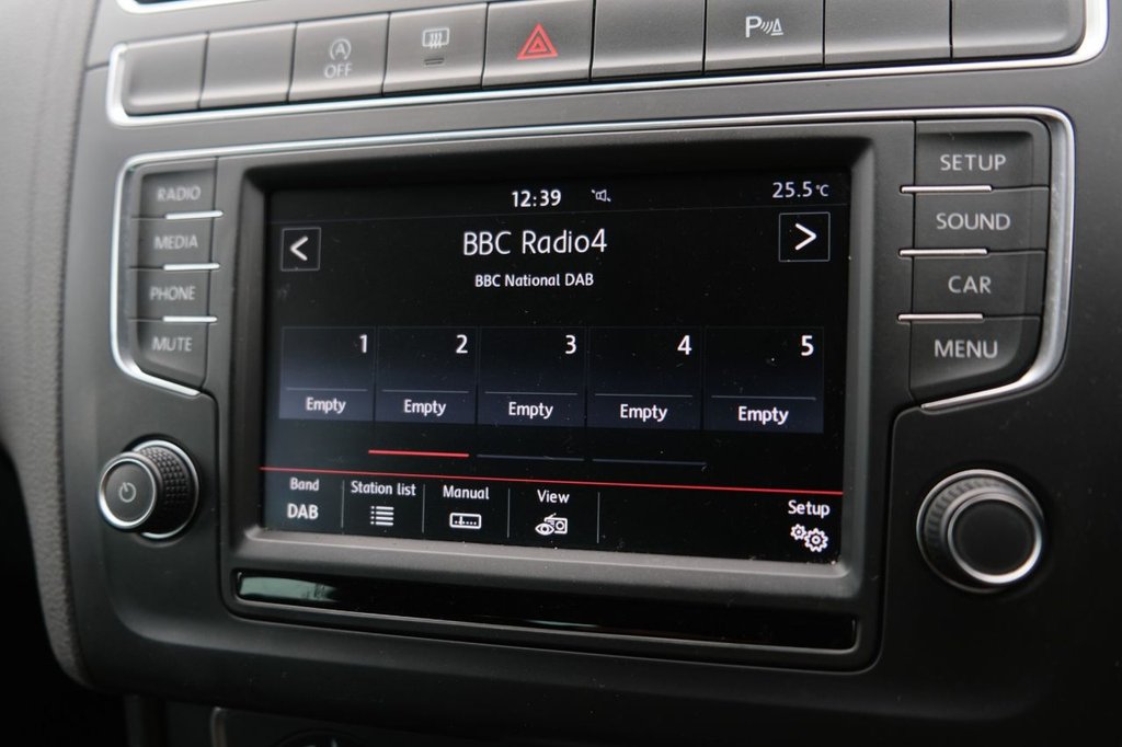 Used Volkswagen Polo 2015 for sale - 76470022: Photo 21