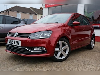 Used Volkswagen Polo 2015 for sale - 76470022: Photo