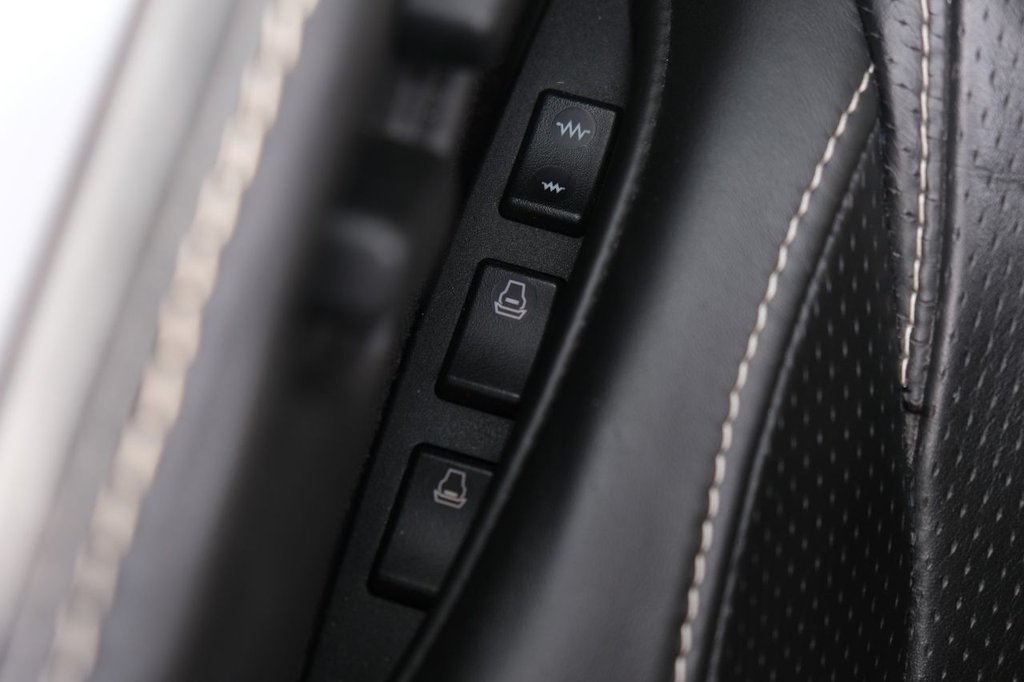 Used Aston Martin DB9 2007 for sale - 76469823: Photo 26