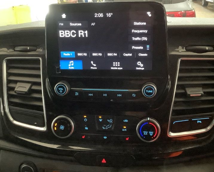 Used Ford Transit Custom 2019 for sale - 76469844: Photo 2