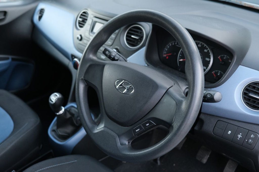 Used Hyundai i10 2014 for sale - 76523303: Photo 10