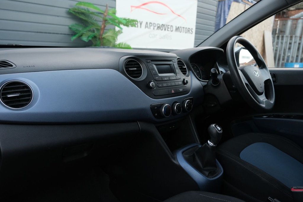 Used Hyundai i10 2014 for sale - 76523303: Photo 11