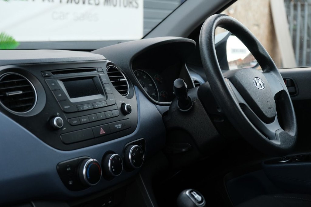 Used Hyundai i10 2014 for sale - 76523303: Photo 12