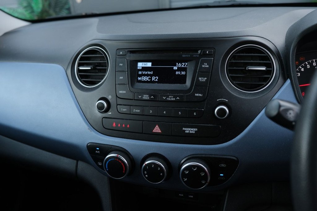 Used Hyundai i10 2014 for sale - 76523303: Photo 19