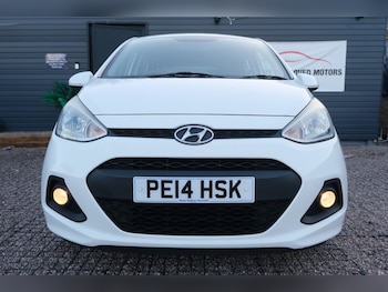 Used Hyundai i10 2014 for sale - 76523303: Photo