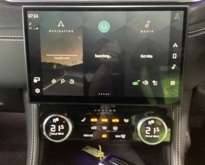 Used Jaguar F-Pace 2021 for sale - 76469737: Photo 2