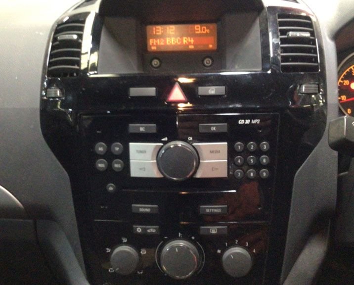 Used Vauxhall Zafira 2013 for sale - 76469753: Photo 2