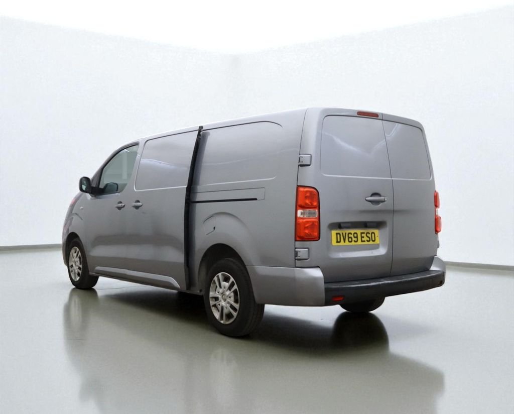 Used Vauxhall Vivaro 2019 for sale - 76469845: Photo 10