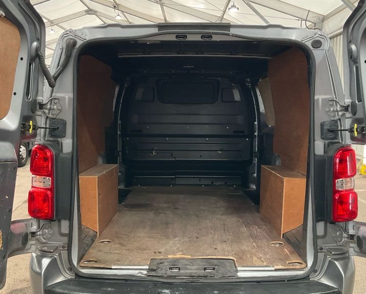 Used Vauxhall Vivaro 2019 for sale - 76469845: Photo 7