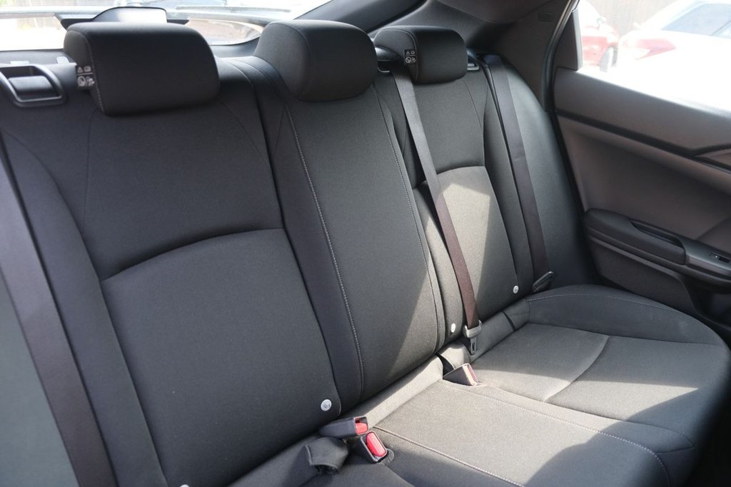 Used Honda Civic 2018 for sale - 76469979: Photo 18