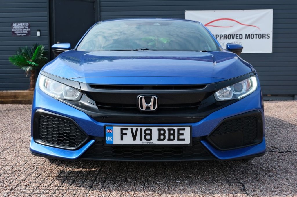 Used Honda Civic 2018 for sale - 76469979: Photo 2