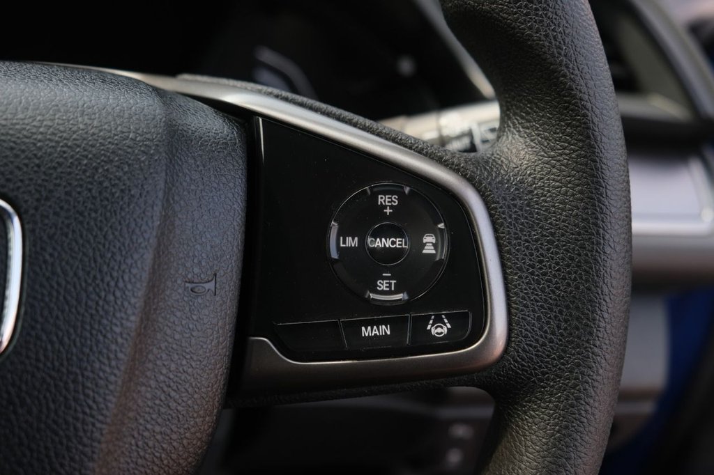 Used Honda Civic 2018 for sale - 76469979: Photo 21