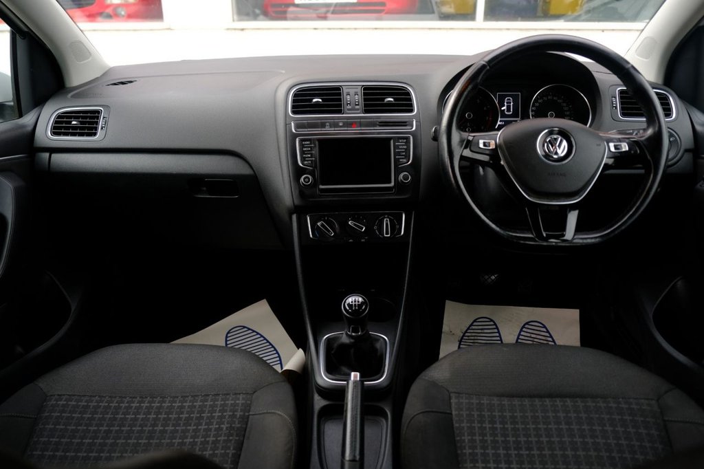 Used Volkswagen Polo 2015 for sale - 76546545: Photo 13