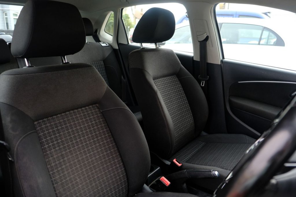 Used Volkswagen Polo 2015 for sale - 76546545: Photo 16