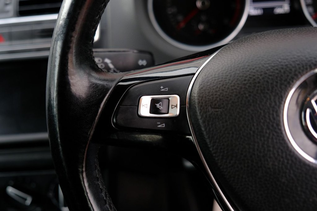 Used Volkswagen Polo 2015 for sale - 76546545: Photo 19