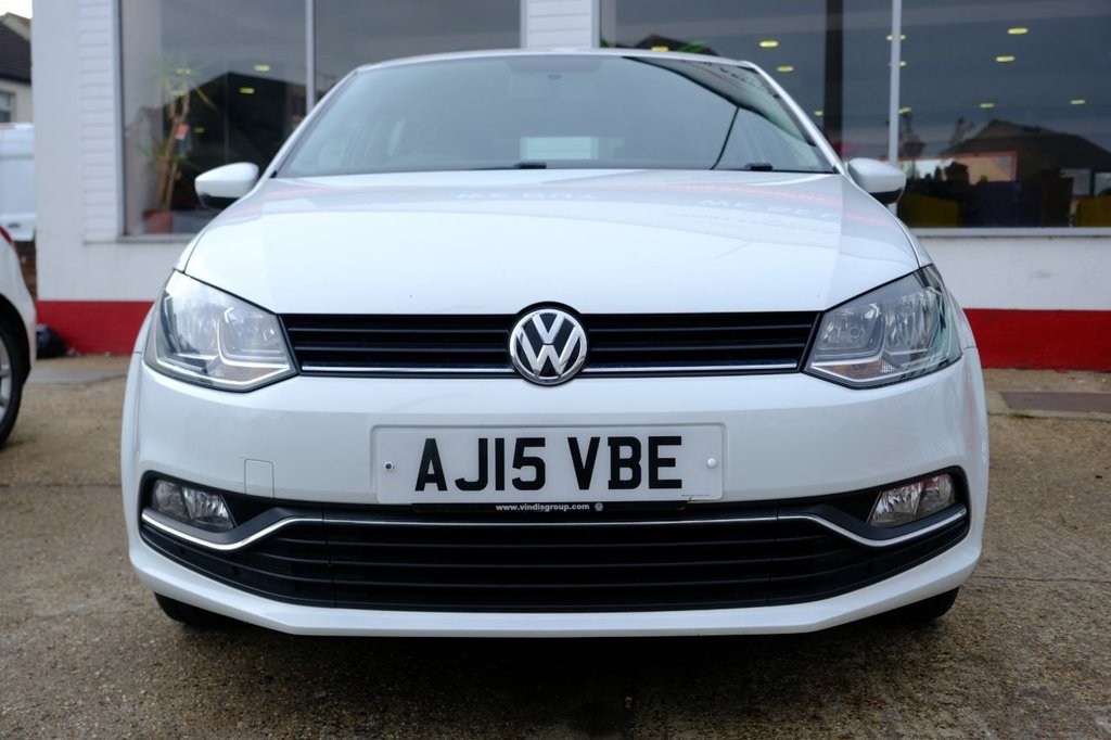 Used Volkswagen Polo 2015 for sale - 76546545: Photo 2
