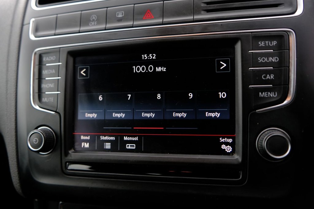 Used Volkswagen Polo 2015 for sale - 76546545: Photo 21