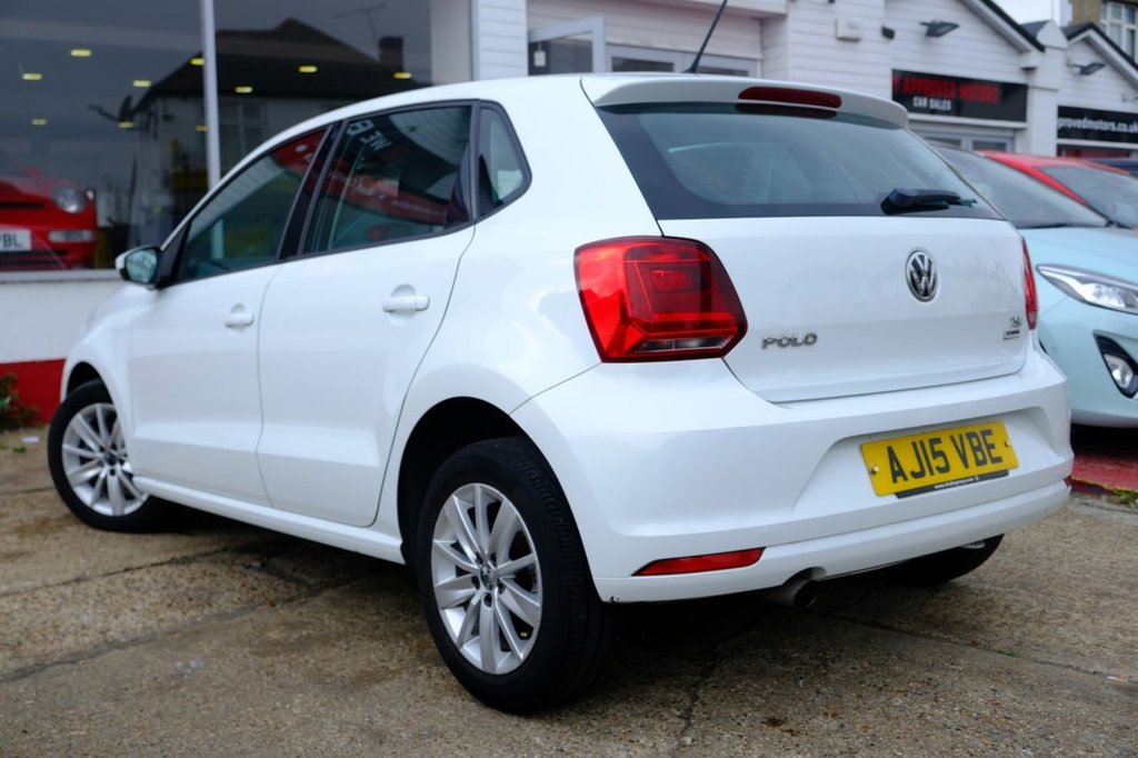 Used Volkswagen Polo 2015 for sale - 76546545: Photo 4