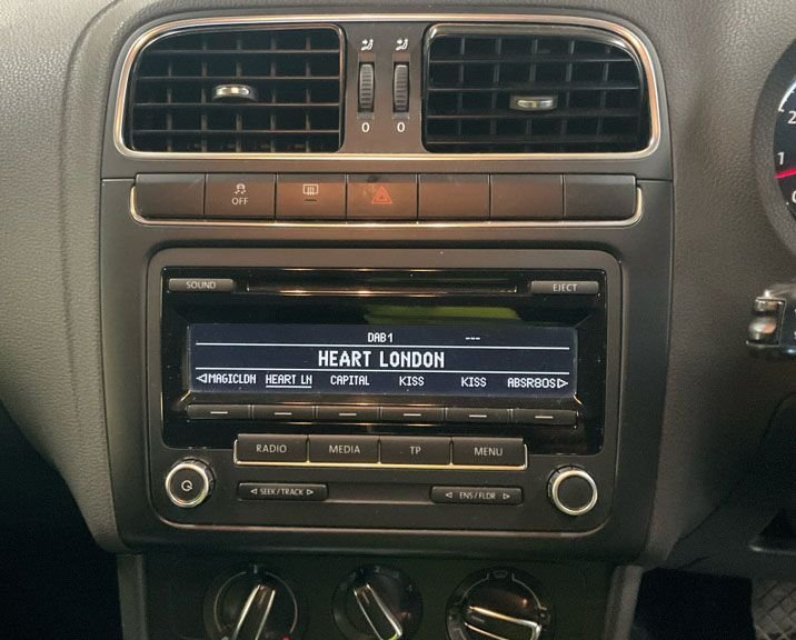 Used Volkswagen Polo 2014 for sale - 76792332: Photo 2