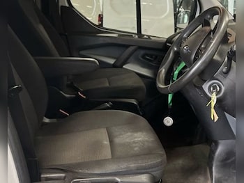 Used Ford Transit Custom 2017 for sale - 76470039: Photo