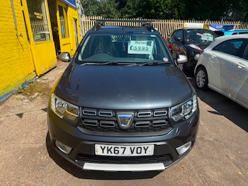 Used Dacia Sandero Stepway 2017 for sale - 78997136: Photo